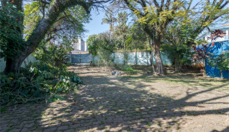 Casa Térrea à venda com 4 quartos, sendo 1 suíte,  em Jardim Prudência, São Paulo, SP