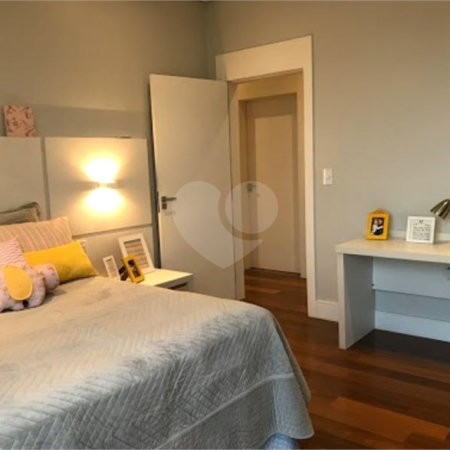 Casa à venda com 3 quartos, sendo 1 suíte, no condomínio Residencial Central Parque, Salto - SP