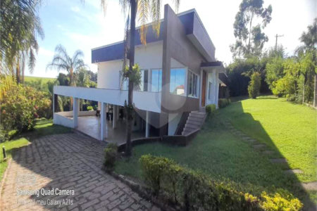 Casa à venda com 4 suítes no condomínio Residencial Vale das Laranjeiras, Indaiatuba - SP