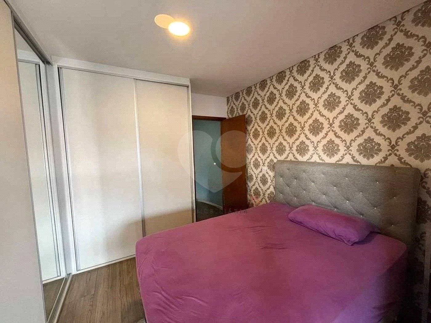 Sobrado à venda com 3 quartos, sendo 1 suíte,  em Vila Nova Cintra, Mogi das Cruzes, SP