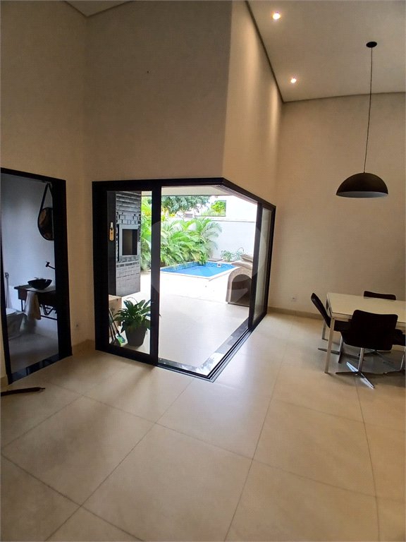 Casa à venda com 3 quartos, sendo 1 suíte, no condomínio Jardim, Sorocaba - SP