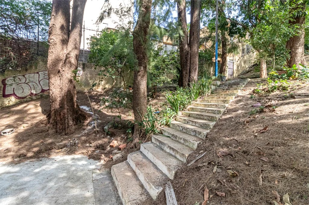 Casa Térrea à venda com 9 quartos, sendo 3 suítes,  em Vila Romana, São Paulo, SP