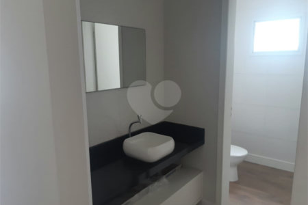 Sobrado à venda com 2 quartos, sendo 1 suíte,  em Vila Amorim, Suzano, SP