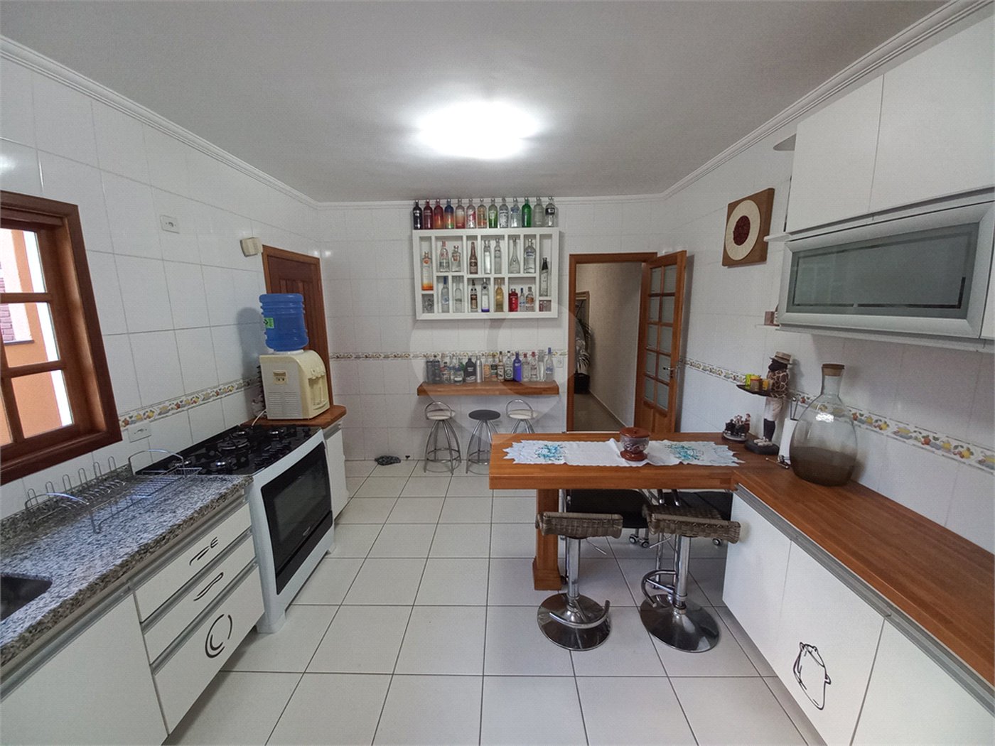 Sobrado à venda com 4 suítes em Paraíso do Morumbi, São Paulo, SP