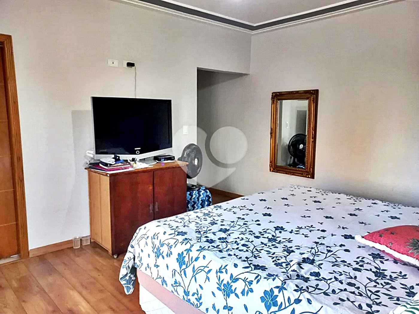 Sobrado à venda com 5 quartos, sendo 4 suítes, em Santana, São Paulo, SP