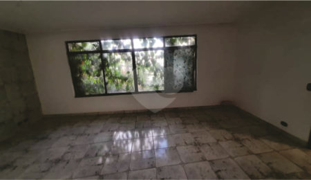 Casa Térrea à venda com 4 quartos, sendo 1 suíte,  em Freguesia do Ó, São Paulo, SP