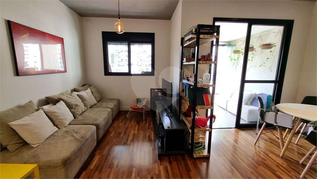 Apartamento à venda com 2 quartos, sendo 1 suíte, em Pinheiros, São Paulo, SP