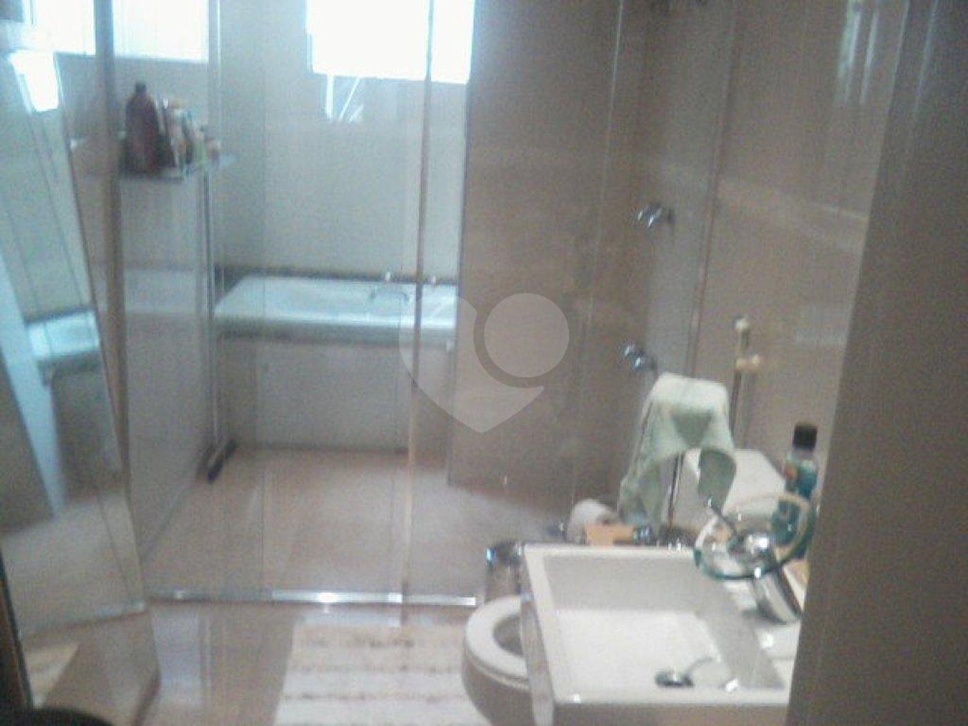 Sobrado à venda com 5 quartos, sendo 1 suíte, em Imirim, São Paulo, SP
