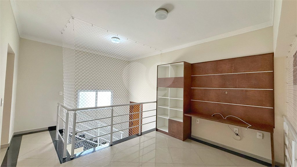 Casa à venda ou para alugar com 3 quartos, sendo 1 suíte,  no condomínio Portal de Itaici, Indaiatuba - SP