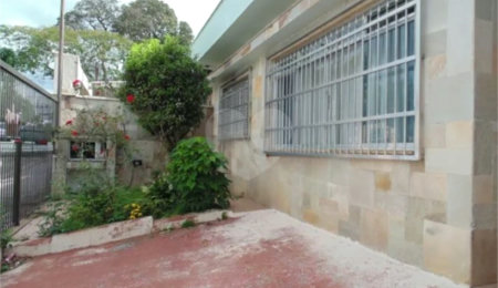 Casa Térrea à venda com 3 quartos, sendo 1 suíte,  em Parque Jabaquara, São Paulo, SP