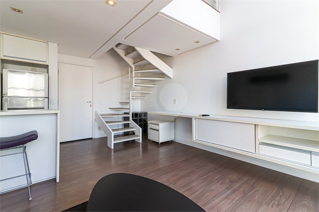 Duplex à venda com 1 suíte em Vila Nova Conceição, São Paulo, SP