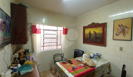 Casa à venda com 3 quartos em Vila Oliveira, Itapetininga, SP