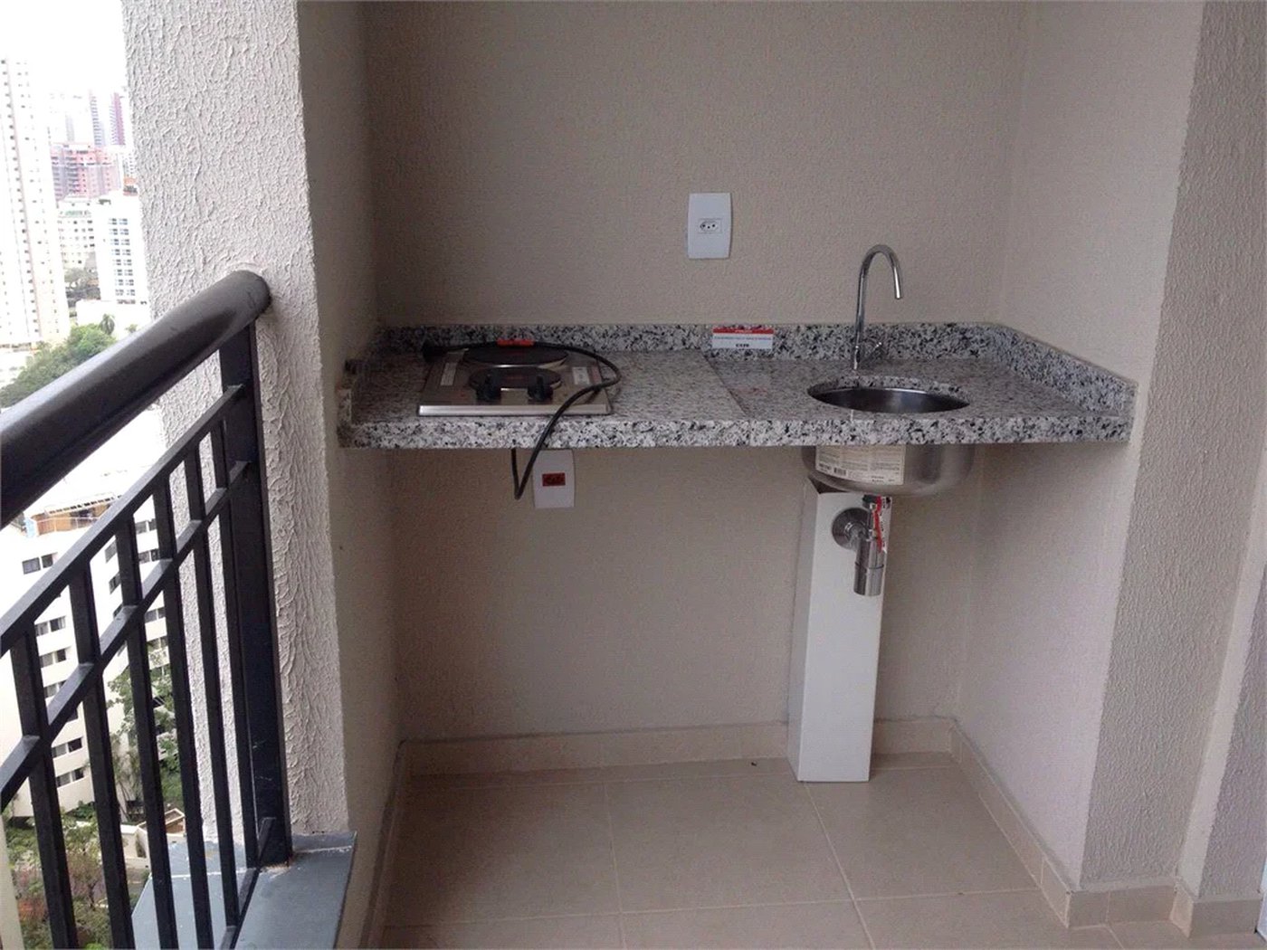Apartamento à venda com 3 quartos, sendo 1 suíte,  em Jardim Parque Morumbi, São Paulo, SP