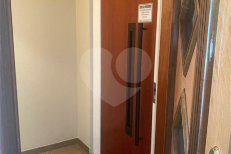 Apartamento à venda com 3 suítes em Jardim Londrina, São Paulo, SP