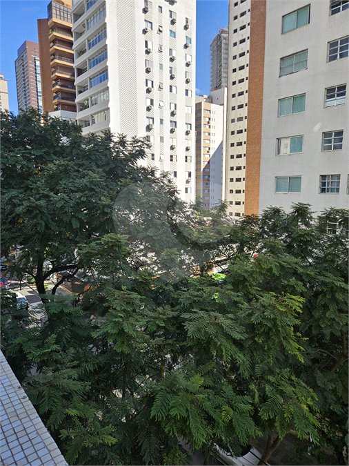 Apartamento à venda com 3 quartos, sendo 1 suíte,  em Itaim Bibi, São Paulo, SP