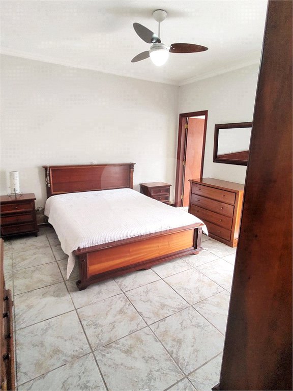 Casa à venda com 5 suítes no condomínio Estância Marambaia, Vinhedo - SP
