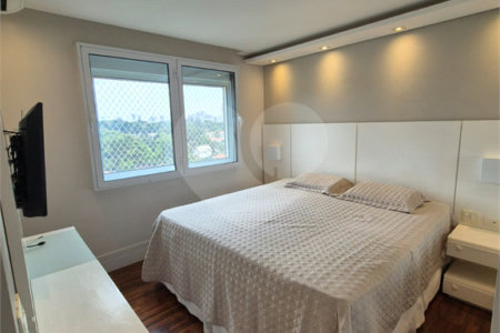 Apartamento à venda com 3 suítes em Campo Belo, São Paulo, SP