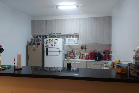 Sobrado à venda com 4 quartos, sendo 1 suíte,  em Vila Gustavo, São Paulo, SP