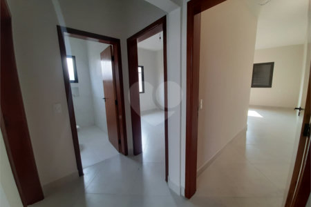 Casa à venda com 3 quartos, sendo 1 suíte, em Residencial/Comercial, Vinhedo, SP
