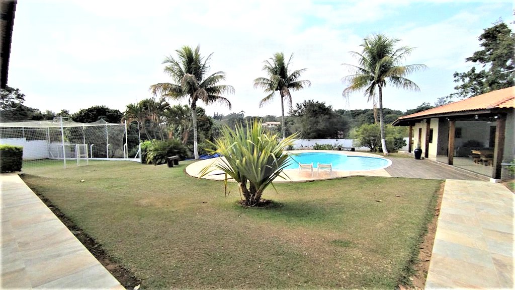 Chácara à venda com 6 quartos, sendo 4 suítes,  em Pinheirinho, Vinhedo, SP