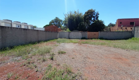 Terreno à venda em Vila Mazzei, Itapetininga, SP