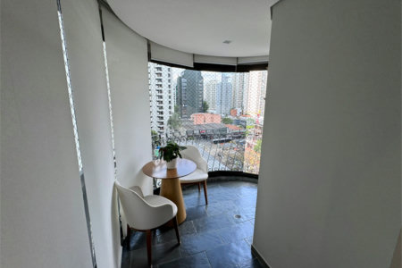 Apartamento à venda com 3 suítes em Indianópolis, São Paulo, SP