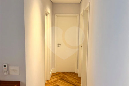 Apartamento à venda com 2 suítes em Parque Bandeirante, Santo André, SP