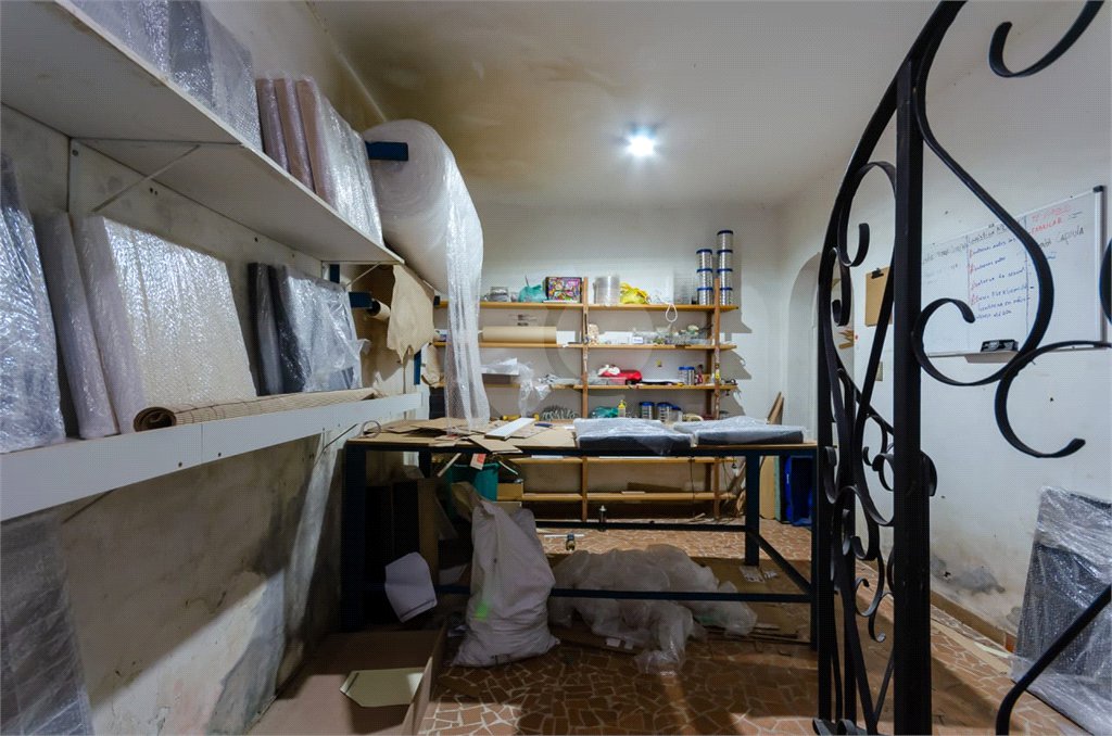 Sobrado à venda ou para alugar com 4 quartos, sendo 1 suíte, em Vila Anglo Brasileira, São Paulo, SP