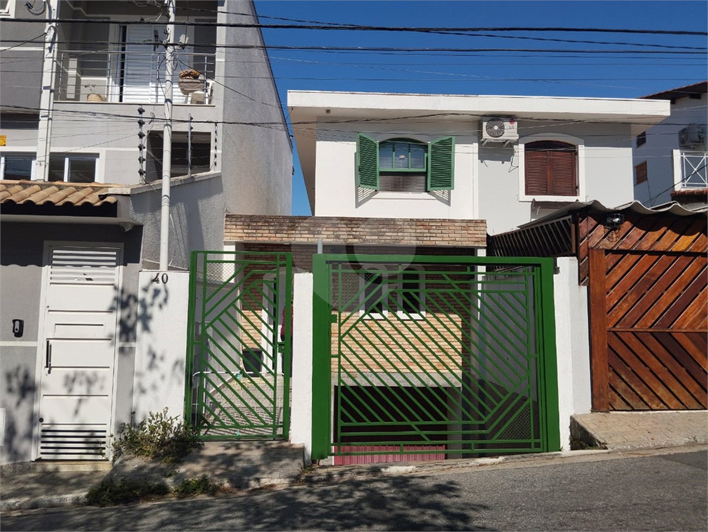 Sobrado à venda com 3 quartos em Vila Irmãos Arnoni, São Paulo, SP