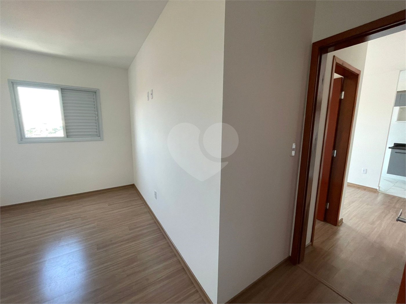 Apartamento à venda com 2 quartos, sendo 1 suíte,  em Parada Inglesa, São Paulo, SP