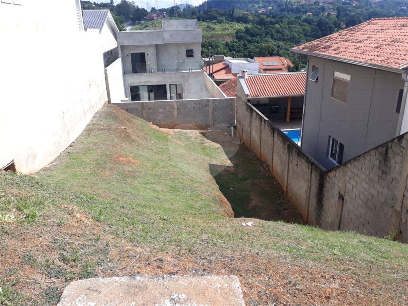 Terreno à venda em Parque Varanguera, São Roque, SP