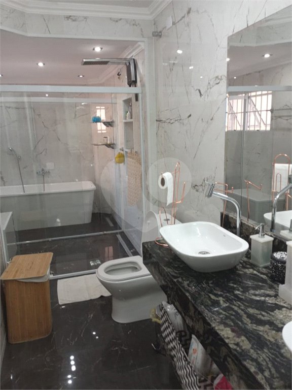 Sobrado à venda com 3 quartos, sendo 1 suíte, em Jardim Santa Beatriz, Guarulhos, SP