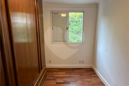 Apartamento à venda com 3 quartos, sendo 1 suíte, em Lar São Paulo, São Paulo, SP