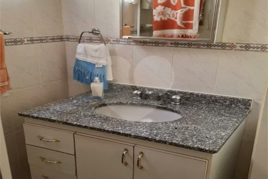 Casa à venda com 3 quartos, sendo 1 suíte, em Vila Mazzei, São Paulo, SP