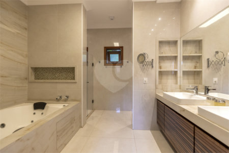 Casa à venda com 4 quartos, sendo 3 suítes,  no condomínio Royal Park, Ribeirão Preto - SP