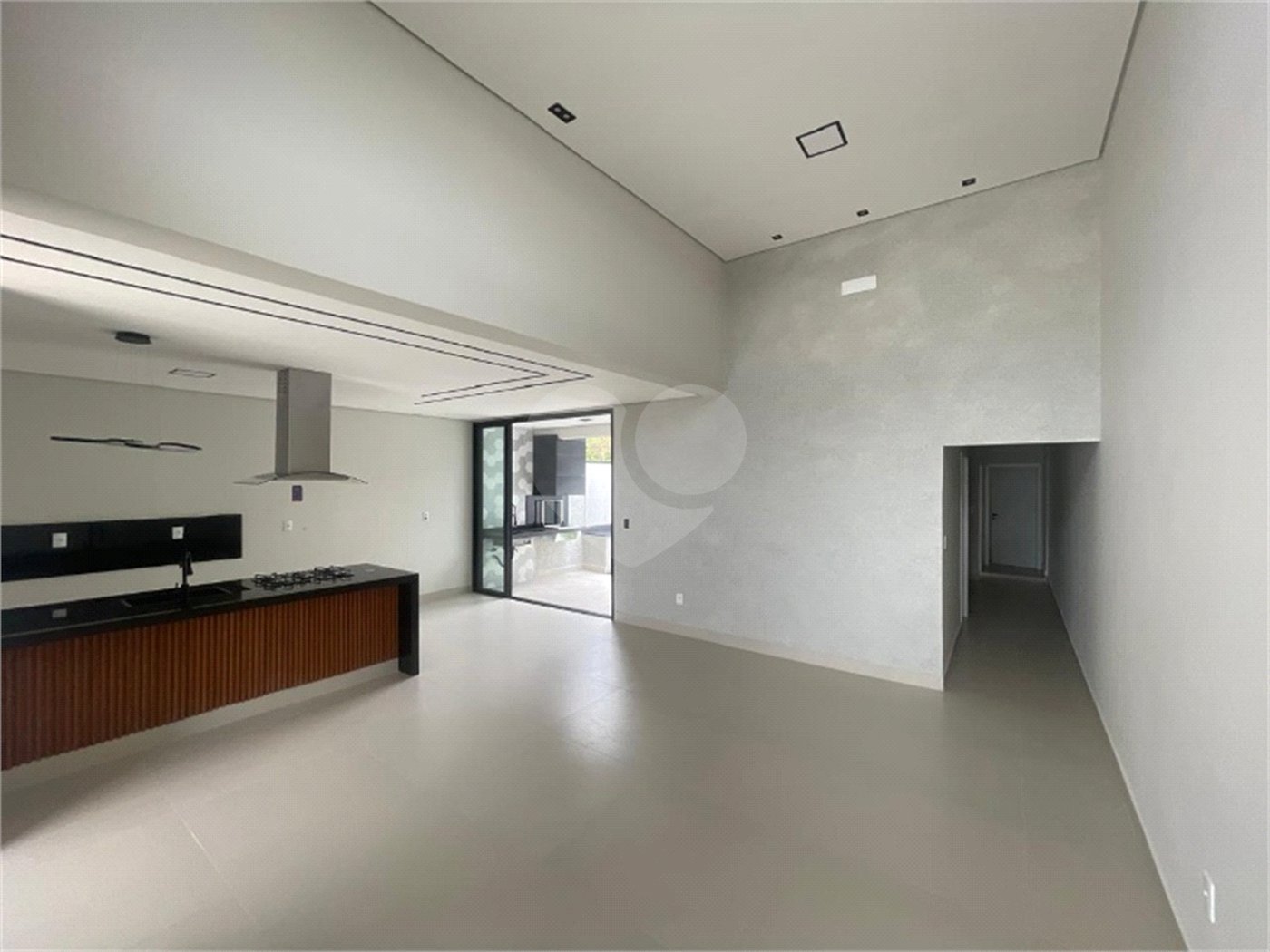 Casa à venda com 3 suítes no condomínio Jardim Residencial Helena Maria, Sorocaba - SP