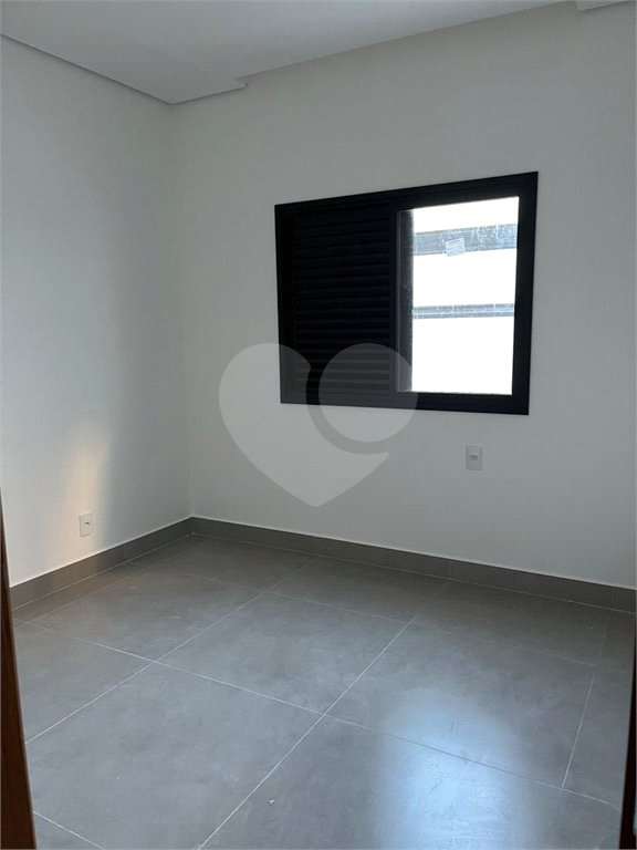 Casa à venda com 3 quartos, sendo 1 suíte, no condomínio Portal dos Sabiás, Itu - SP
