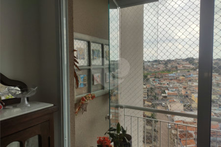 Apartamento à venda com 3 quartos, sendo 1 suíte, em Bela Vista, Salto, SP