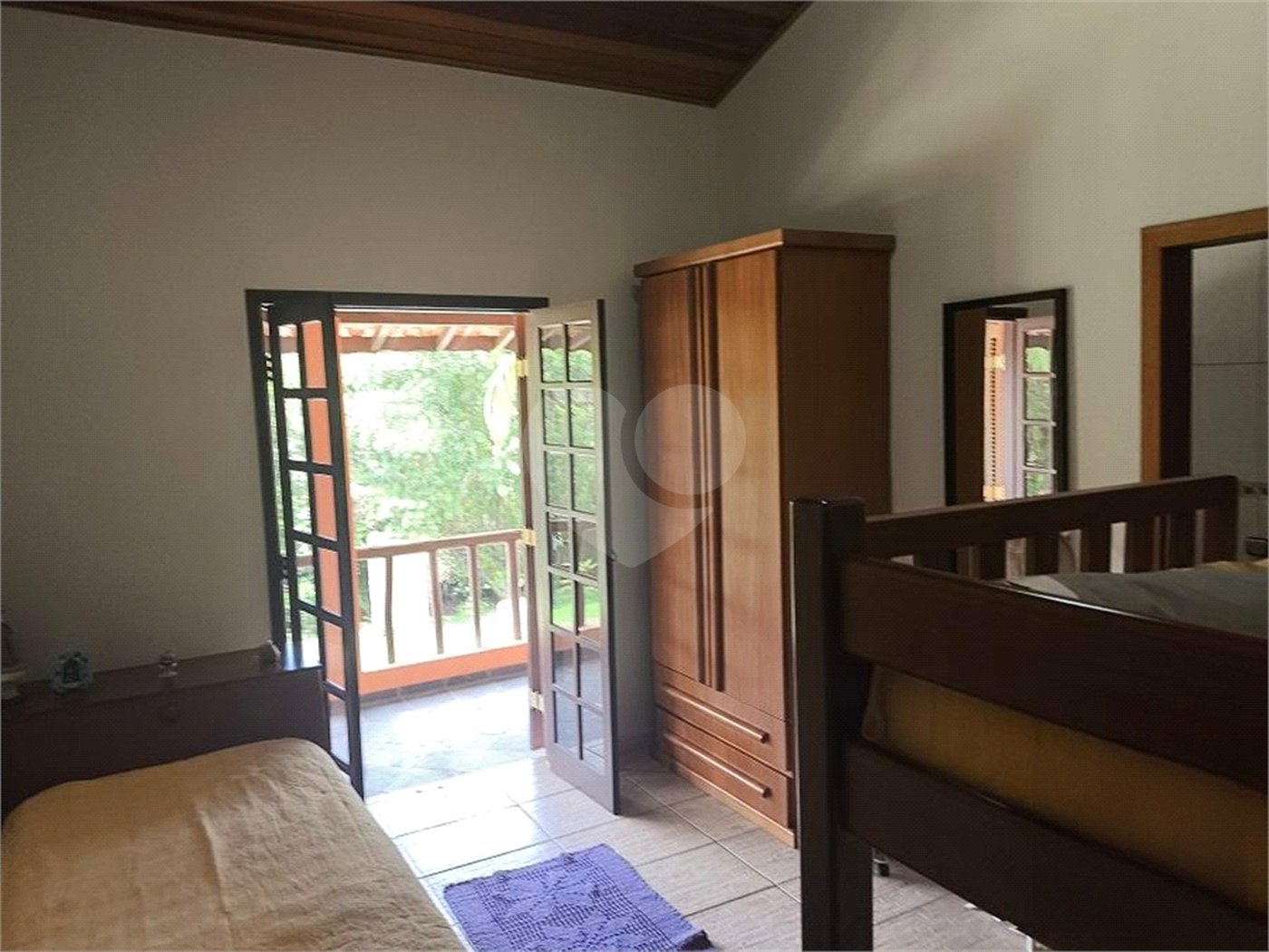 Casa à venda com 3 suítes no condomínio Granja Verediana, Ibiúna - SP