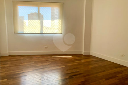 Apartamento à venda com 3 quartos, sendo 1 suíte, em Perdizes, São Paulo, SP