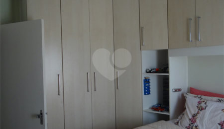 Apartamento à venda com 2 quartos em Jardim Ivana, São Paulo, SP