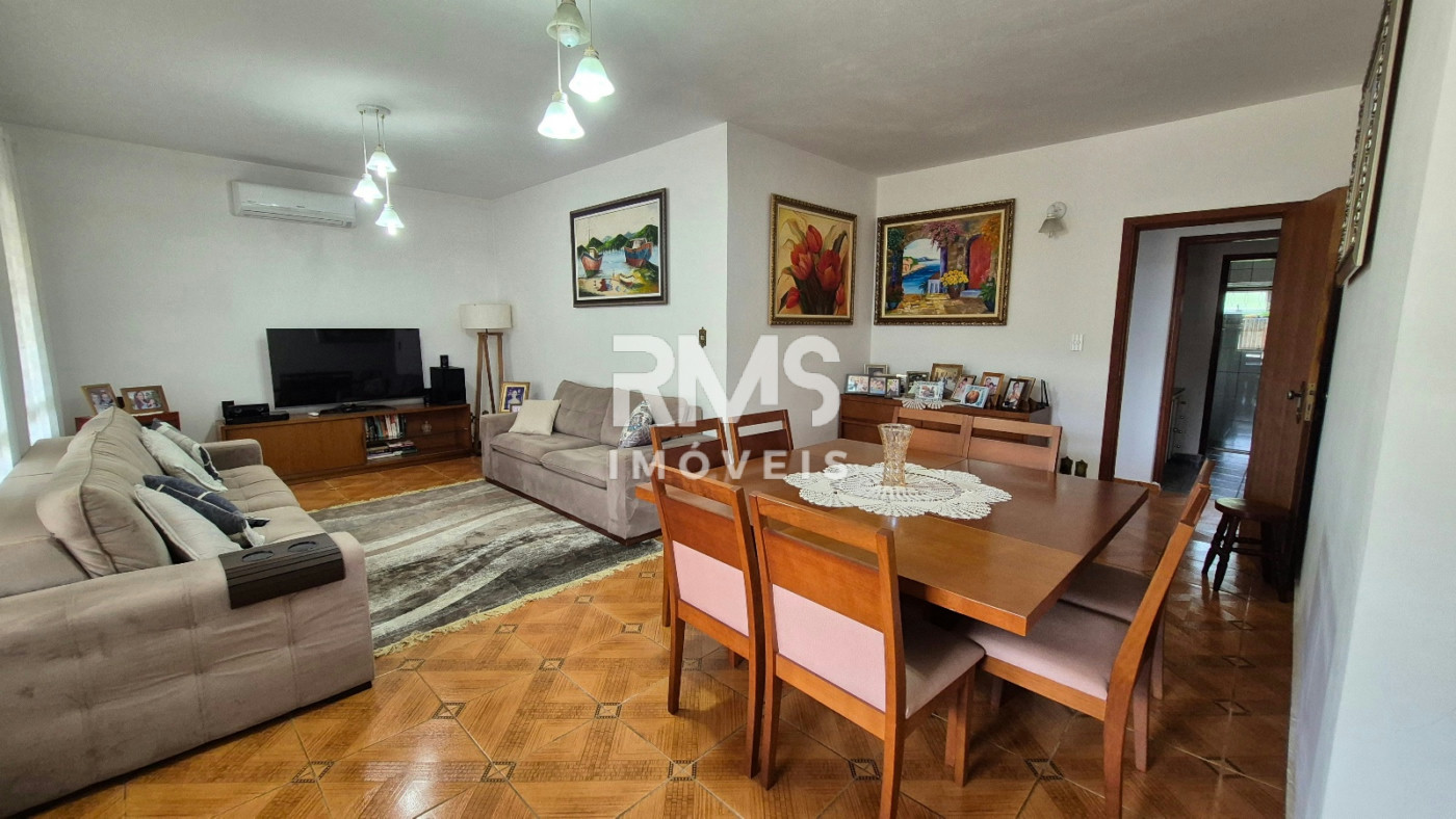 Casa à venda com 4 quartos, sendo 1 suíte,  em Villarejo Sopé da Serra (Vilarejo), Cabreúva, SP
