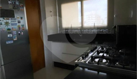 Apartamento à venda com 4 quartos, sendo 1 suíte,  em Vila Monumento, São Paulo, SP