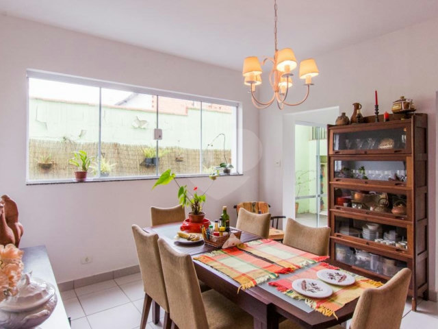 Sobrado à venda com 3 quartos, sendo 1 suíte,  em Brooklin, São Paulo, SP