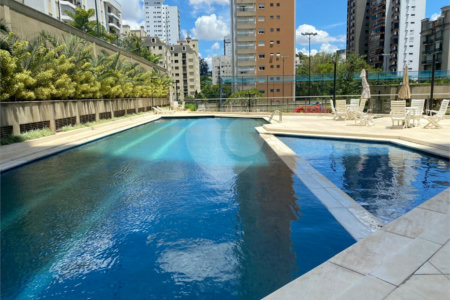Apartamento à venda com 4 quartos, sendo 3 suítes, em Vila Morumbi, São Paulo, SP