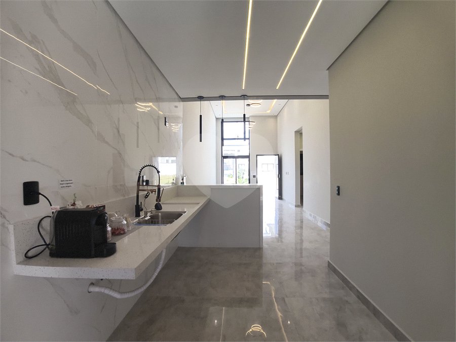 Casa à venda com 3 quartos, sendo 1 suíte,  no condomínio Horto Florestal Villagio, Sorocaba - SP