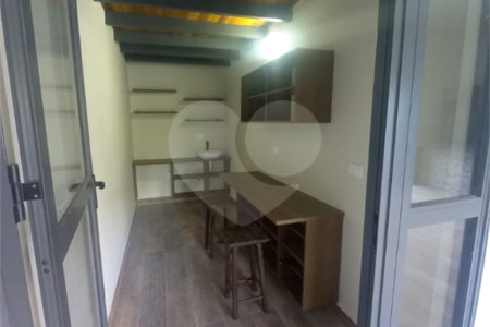 Casa à venda com 4 suítes no condomínio Estância Marambaia, Vinhedo - SP