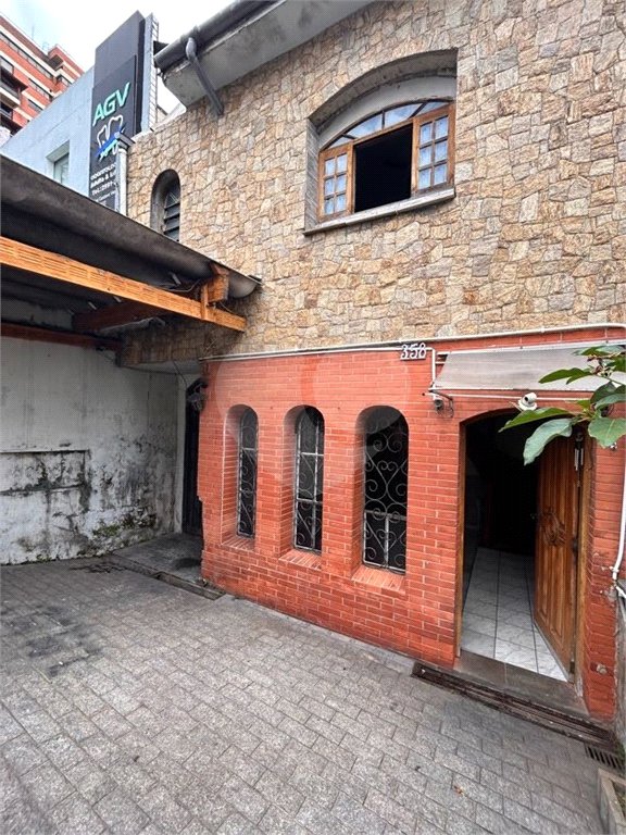 Sobrado à venda com 3 quartos em Água Fria, São Paulo, SP