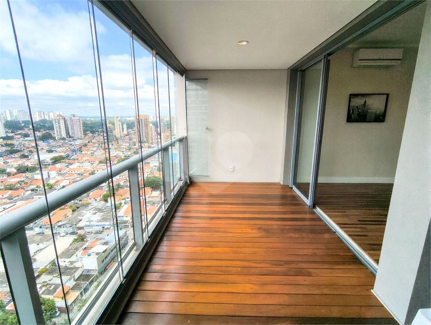 Apartamento à venda com 2 quartos, sendo 1 suíte, em Santo Amaro, São Paulo, SP