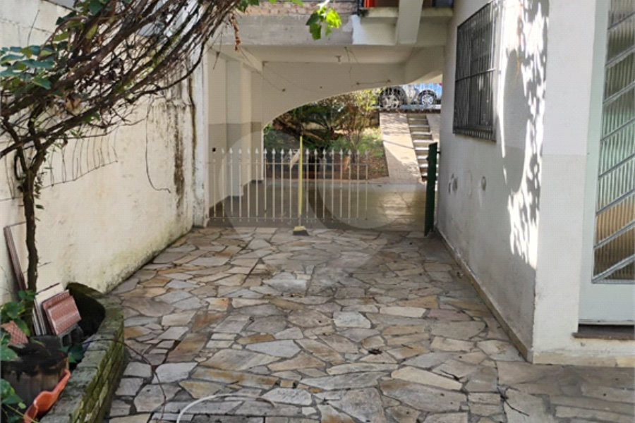 Casa à venda com 3 quartos, sendo 1 suíte, no Centro, Mairiporã, SP